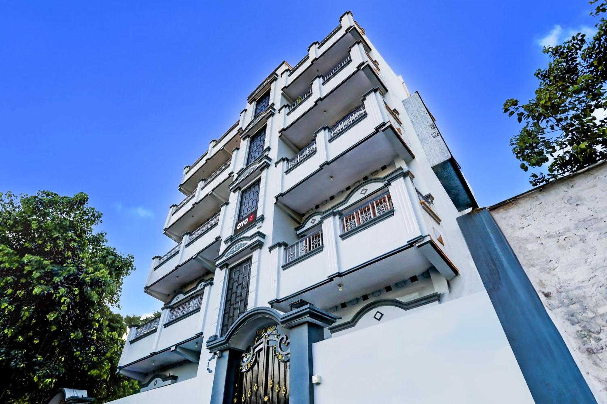 Hotel O R B Palace Váránasí Exteriér fotografie